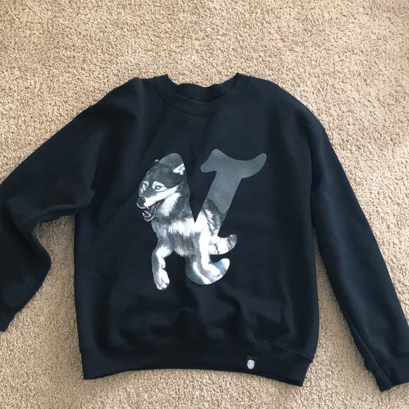 Villany Wolf Sweater - Picture 1 of 2